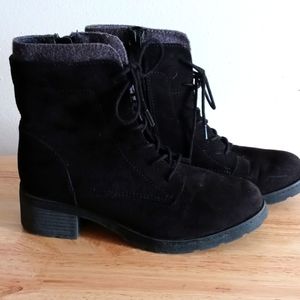 Universal Threads Black Suede Boots